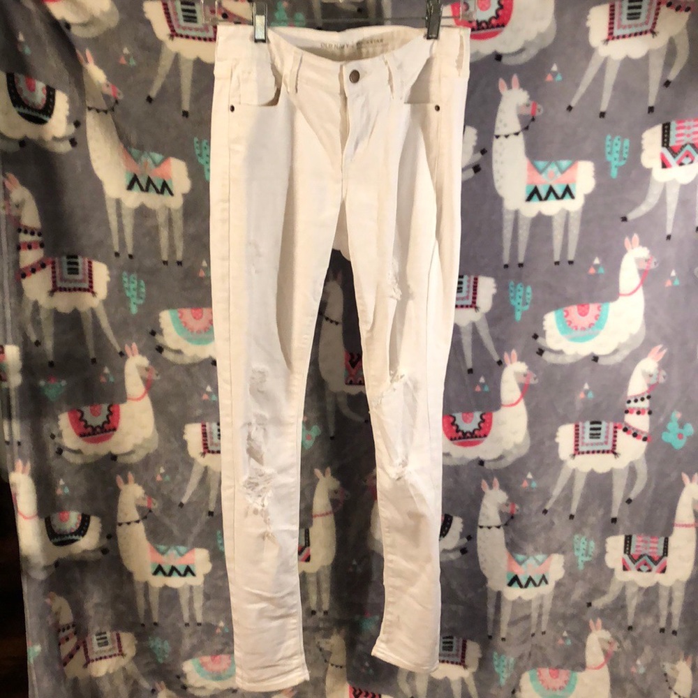 White Ripped Old Navy Rockstar Mid rise Jeans